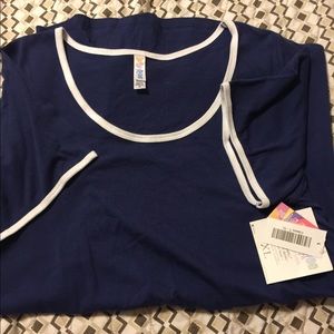 Lularoe Xl navy classic tee.